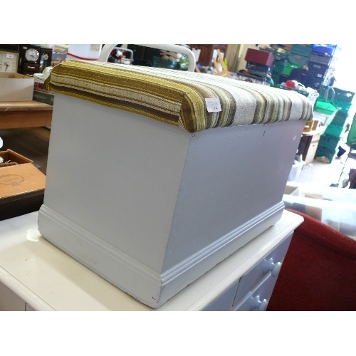 434 - SMALL WHITE WOODEN STORAGE BOX WITH  PADDED LID/SEAT