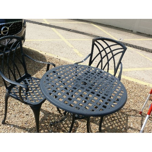 472 - BLACK METAL GARDEN BISTRO SET