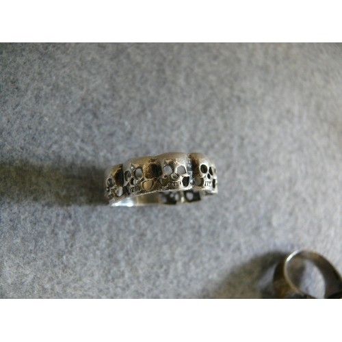 20 - PAIR OF SILVER SKULL RINGS SIZES O AND V