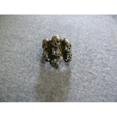 20 - PAIR OF SILVER SKULL RINGS SIZES O AND V