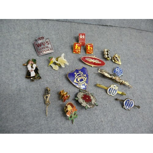 45 - COLLECTION OF BADGES, MAINLY ENAMEL