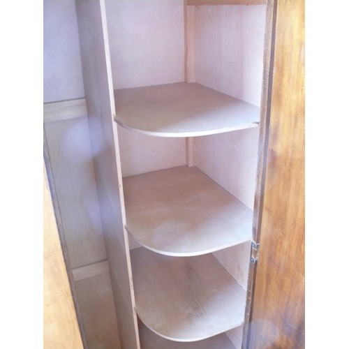 440D - SINGLE GENT'S WARDROBE WITH SHELVES