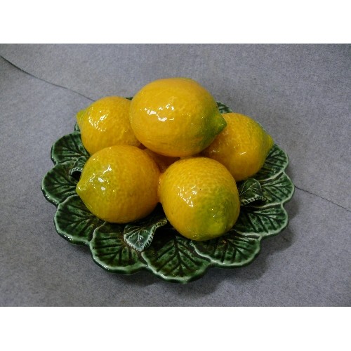 95 - DECORATIVE CERAMIC LEMONS ON VINE-LEAVES. ITALIAN.