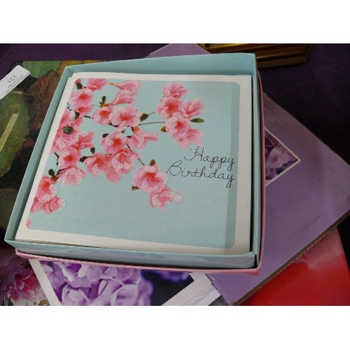 125 - WRITING AND GREETING CARD SETS.