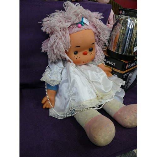 132 - LARGE VINTAGE BAMBOLA SPUMONE/KOMFY ICE-CREAM DOLL, COMPLETE WITH FRECKLES & PINK WOOL HAIR.