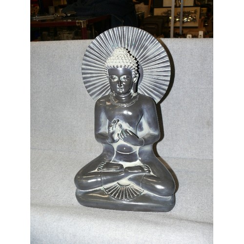 148 - SITTING THAI BUDDHA, AND A KNEELING FIGURE [DAMAGE TO NECK]