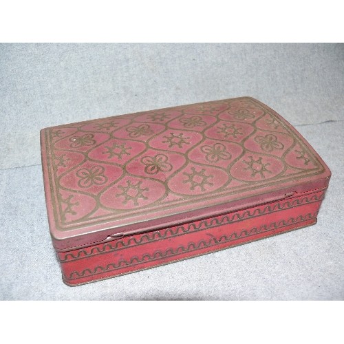 216 - RED TRINKET BOX 200 X 130 X 50