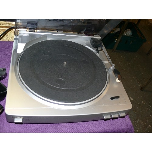 246 - AIWA TURNTABLE PX-E860