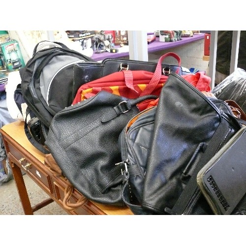 320 - LARGE QUANTITY OF LADIES HANDBAGS |& TOTE BAGS INCLUDING BLACK LEATHER BY LAURA ASHLEY, RIVER ISLAND... 