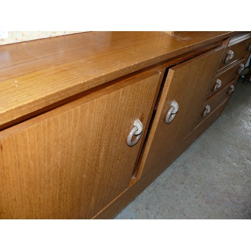 426 - VINTAGE TEAK DISPLAY CABINET WITH COCKTAIL CABINET, DRAWERS AND CUPBOARD STORAGE