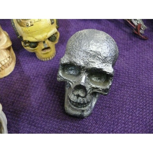 100 - A COLLECTION OF SKULLS TO INCLUDE STEAMPUNK AND A CERAMIC CANDLE HOLDER