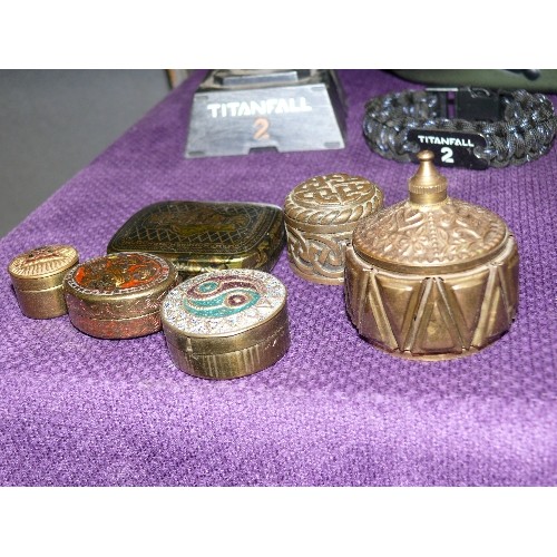 109 - 6 SMALL BRASS TRINKET POTS WITH INTRICATE DECORATION