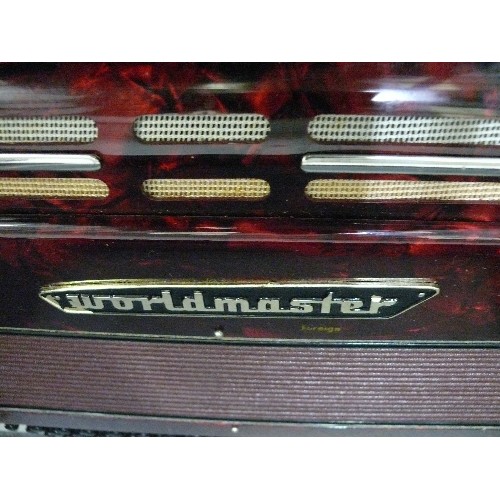 118 - A WORLDMASTER ACCORDIAN IN FITTED CASE