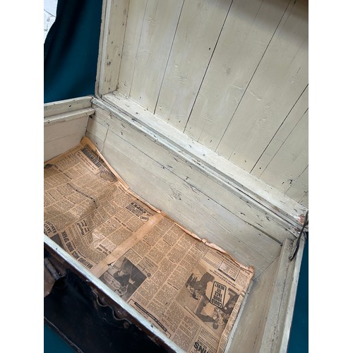 329 - A large, strong & well travelled late 19th Century steamer trunk with metal locks and reinforced cor... 