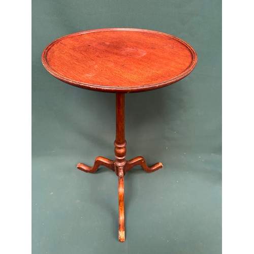 454 - 19th Century mahogany lamp or wine table with turned column and splayed tripod legs with a raised ri... 