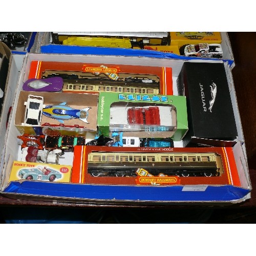 176 - A MIXED BOX OF COLLECTORS VEHICLES TO INCLUDE HORNBY, JAGUAR, DINKY ETC