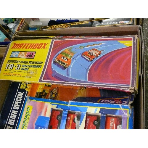 187 - A MIXED BOX OF MATCHBOX AND CORGI BOXED SETS