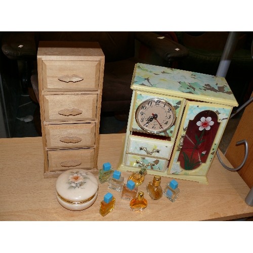 462 - 2 X JEWELLERY CHESTS, 8 X FULL SCENT BOTTLES AND A TRINKET POT