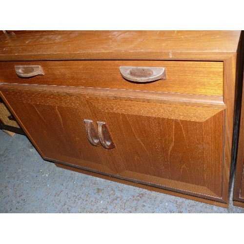 484 - 2 X MID CENTURY G-PLAN RED LABEL CUPBOARDS (1 HAS BROKEN HANDLES) AND A MID CENTURY CUPBOARD WITH DR... 