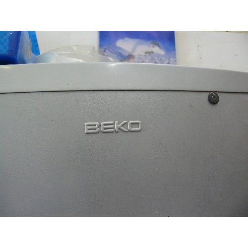 500 - BEKO ACLASS LARGE UPRIGHT FRIDGE IN SILVER COLOUR