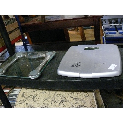 510 - 2 SETS OF BATHROOM SCALES