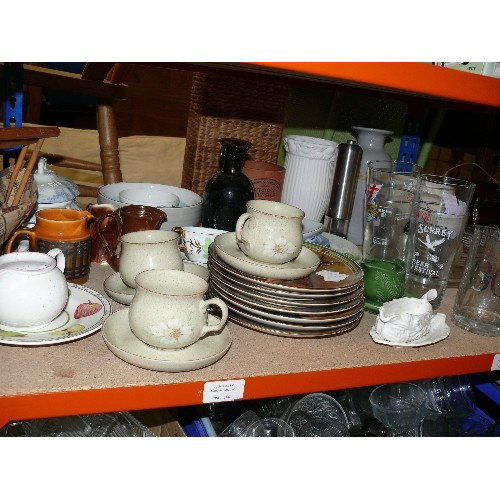 523 - QUANTITY OF KITCHENWARE INCLUDING VINTAGE PUDDING BASINS, OVEN TO TABLE WARE, PYREX