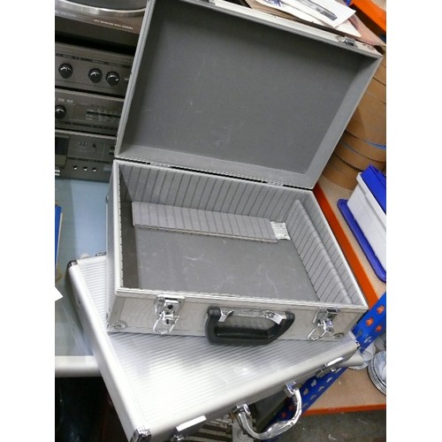 537 - 2 X METAL HARD CASES