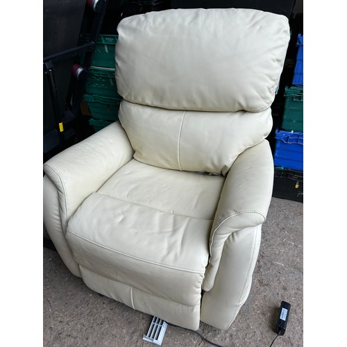 573 - ELECTRIC RECLINER ARMCHAIR IN IVORY LEATHER