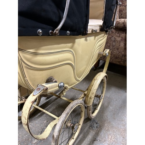 230B - A 1930's or 1940's  Silvercross Twin child's pram