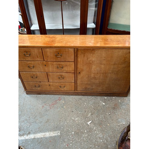 462 - A very stylish walnut veneered side cabinet with 6 drawers and a cupboard - mid century or could be ... 