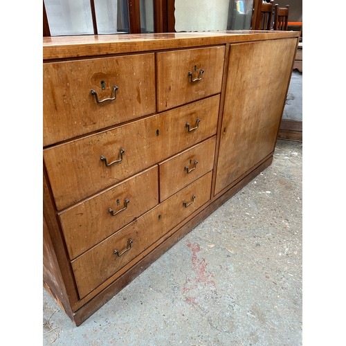 462 - A very stylish walnut veneered side cabinet with 6 drawers and a cupboard - mid century or could be ... 