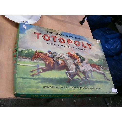 172 - A VINTAGE TOTOPOLY GAME