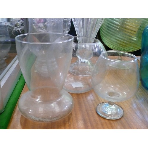 349 - 2 VERY LARGE CRYSTAL VASES PLUS 4 FURTHER GLASS VASES