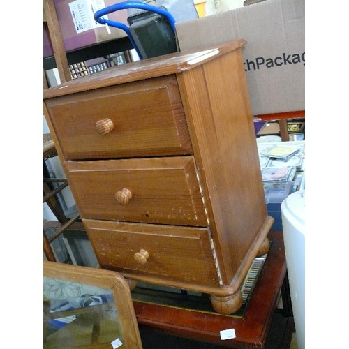 407 - Small pine 3 drawer bedside chest