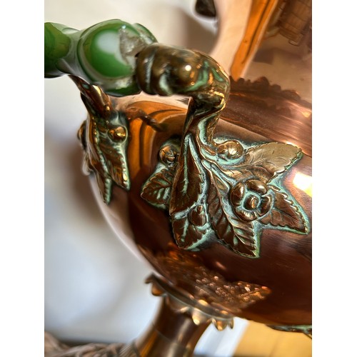 279A - A superb English Mid Victorian Tea Urn or Samovar, in copper and brass. The base and top rim in the ... 