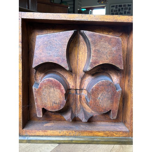 327B - An Edwardian carved wood mould of a fleur de lis. Probably for architectural plaster work. Good scul... 