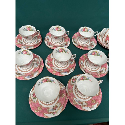 222A - A Royal Albert 'Lady Carlyle' tea set comprising of 2 breakfast cups and saucers and 8 tea cups and ... 