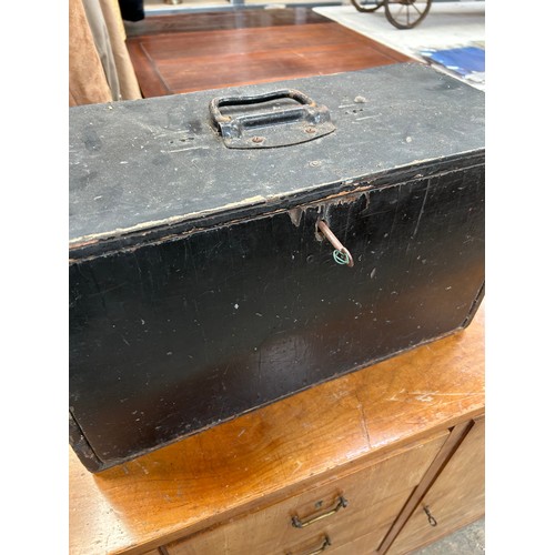 416 - Vintage engineers wooden tool chest of seven drawers with contents of tools