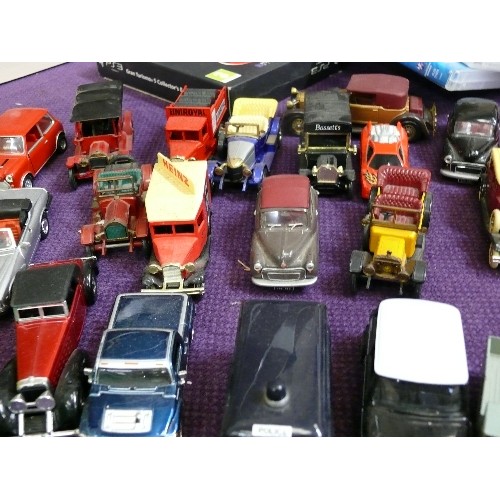 67 - A LARGE COLLECTION OF MODEL VINTAGE CARS TO INCLUDE DINKY, MATCHBOX, CORGI ETC.