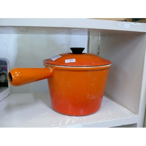 83 - VINTAGE LE CRUESET SAUCEPAN IN ORANGE WITH MATCHING LID IN GOOD CLEAN CONDITION