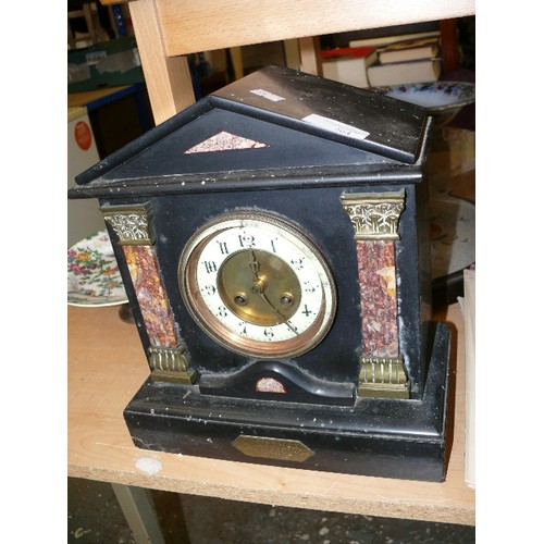 264 - A LOVELY VICTORIAN BLACK MARBLE MANTLE CLOCK