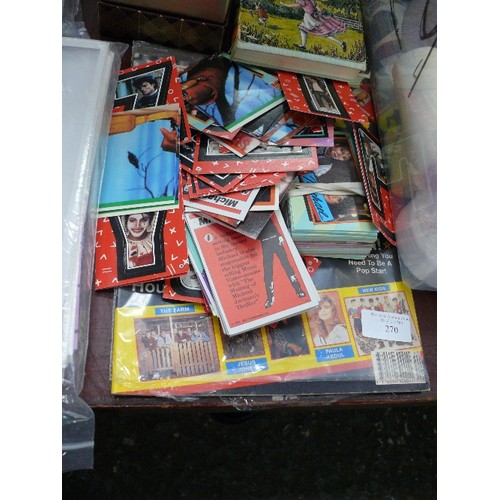 270 - A COLLECTION OF MICHAEL JACKSON TRADING CARDS AND SMASH HITS MAGAZINE WITH MICHAEL JACKSON ON THE CO... 