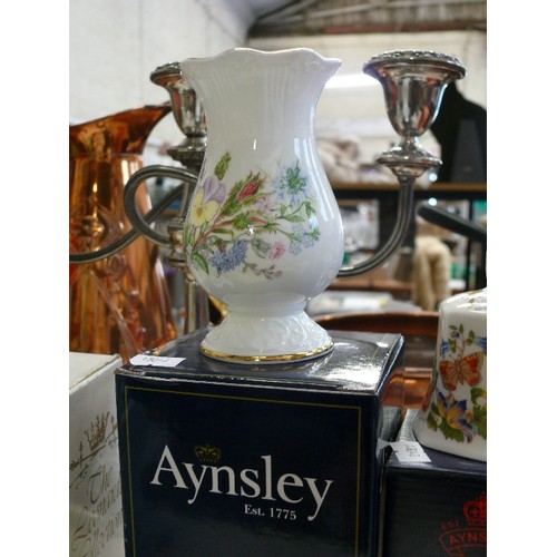 284 - 2 AYNSLEY WILD TUDOR VASES 1 WITH BOX PLUS AN AYNSLEY COTTAGE GARDEN BELL ALSO WITH BOX