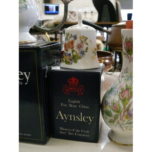 284 - 2 AYNSLEY WILD TUDOR VASES 1 WITH BOX PLUS AN AYNSLEY COTTAGE GARDEN BELL ALSO WITH BOX