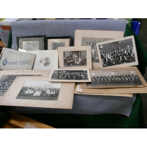 330 - A LARGE SELECTION OF VINTAGE AND ANTIQUE BLACK & WHITE PHOTOS PLUS A SENIOR SERVICE CIGARETTE ALBUM