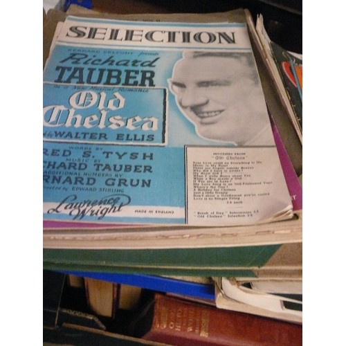 416 - A COLLECTION OF VINTAGE SHEET MUSIC