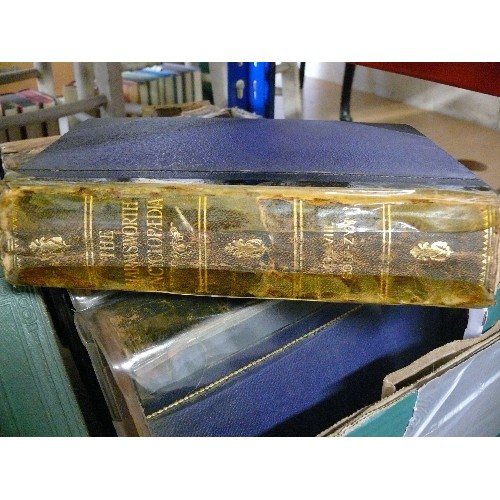 417 - A COLLECTION OF ANTIQUE BOOKS AND ENCYCLOPEDIAS