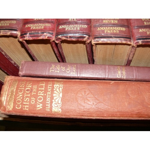 419 - A SET OF VINTAGE HARDBACK BOOKS 'THE WAR ILLUSTRATED'