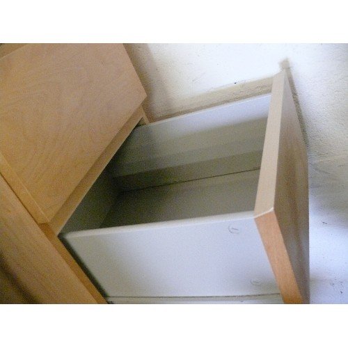 437 - A SMALL BEECH EFFECT 2 DRAWER FILING CABINET