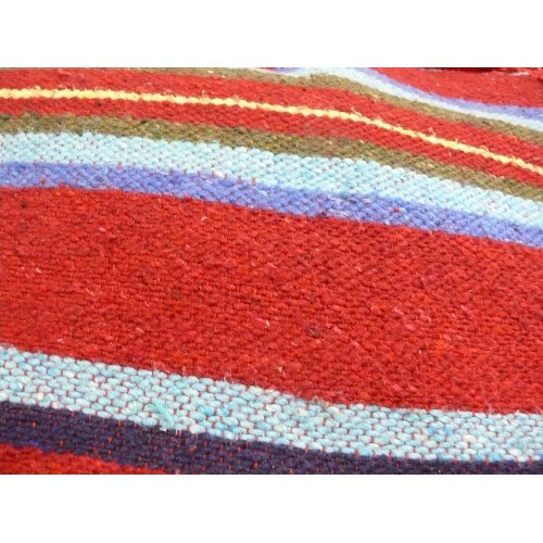 484 - A SELECTION OF GOOD QUALITY VINTAGE BLANKETS AND THROWS